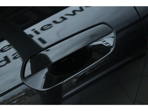 Mini Electric Cooper E John Cooper Works M 40.7 kWh | Adapt. Cruise | Harman & Kardon | Panoramadak | Stoel+Stu... ActivLease financial lease