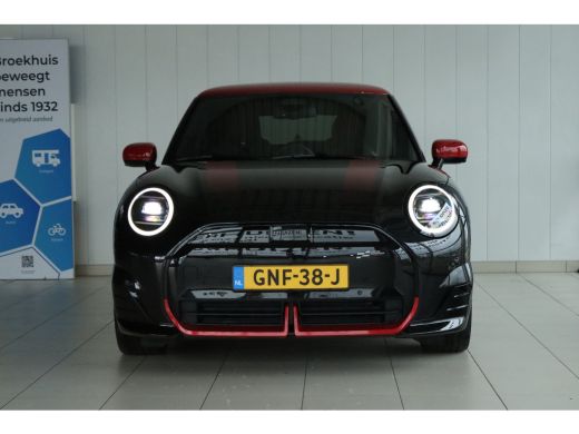 Mini Electric Cooper E John Cooper Works M 40.7 kWh | Adapt. Cruise | Harman & Kardon | Panoramadak | Stoel+Stu... ActivLease financial lease
