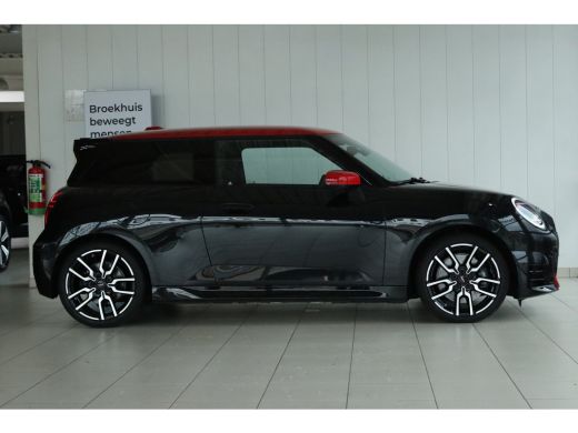 Mini Electric Cooper E John Cooper Works M 40.7 kWh | Adapt. Cruise | Harman & Kardon | Panoramadak | Stoel+Stu... ActivLease financial lease