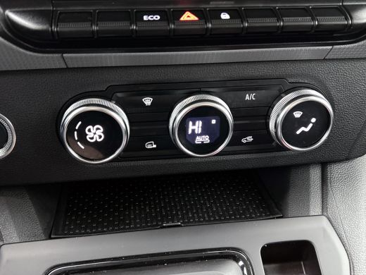 Nissan Townstar N-Connecta L2 45 kWh 100% EV. / Pdc.+Camera / Airco-ecc./ Radio-multimedia / Schuifdeur rechts / ... ActivLease financial lease