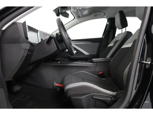 Opel Astra Sports Tourer 1.6 Turbo Hybrid | Dealer Onderhouden! | Navi By App | LED | Clima | Parkeersensore... ActivLease financial lease