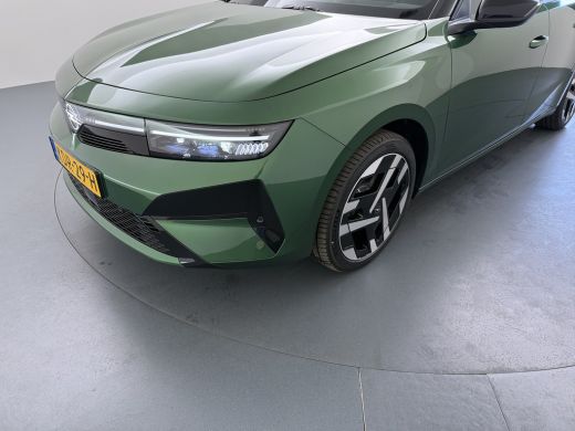 Opel Astra Ultimate - Electric | Achteruitrijcamera 180&deg; | Adaptive Cruise control | Apple CarPlay en Androi... ActivLease financial lease