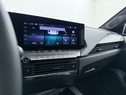 Opel Astra Ultimate - Electric | Achteruitrijcamera 180&deg; | Adaptive Cruise control | Apple CarPlay en Androi... ActivLease financial lease
