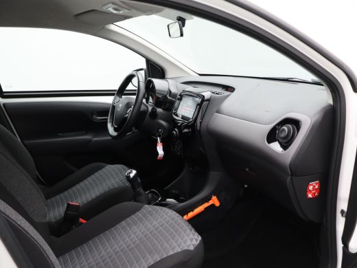 Peugeot 108 1.0 e-VTi Allure Airco| Cruise Control | Apple Carplay ActivLease financial lease