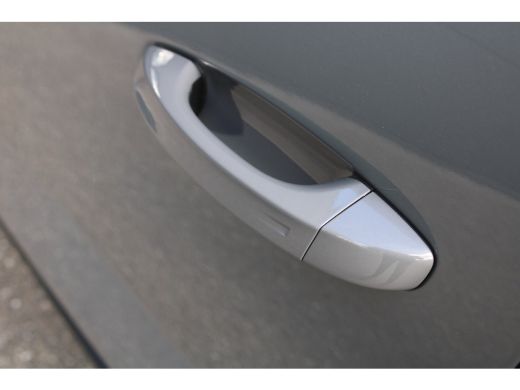 Peugeot 408 1.2 Hybrid 145 e-DCS6 Allure | Automaat | Navigatie | Camera | 19 Inch | Apple carplay | Originee... ActivLease financial lease