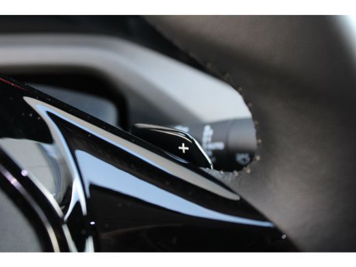 Peugeot 408 1.2 Hybrid 145 e-DCS6 Allure | Automaat | Navigatie | Camera | 19 Inch | Apple carplay | Originee... ActivLease financial lease
