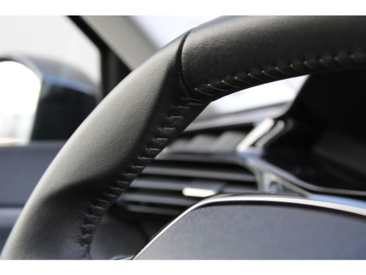 Peugeot 408 1.2 Hybrid 145 e-DCS6 Allure | Automaat | Navigatie | Camera | 19 Inch | Apple carplay | Originee... ActivLease financial lease