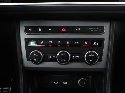 Seat Ateca 1.5 TSI FR Intense | Leder | Trekhaak | Stoelverwarming | Adaptive cruise | Standkachel | Camera ... ActivLease financial lease