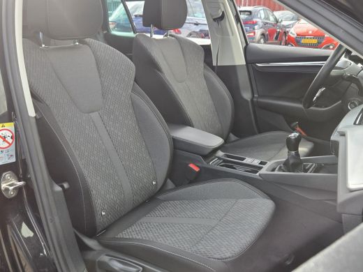 Skoda Octavia Combi 1.0 TSI Business Edition Plus NL-AUTO | PANODAK | TREKHAAK ActivLease financial lease