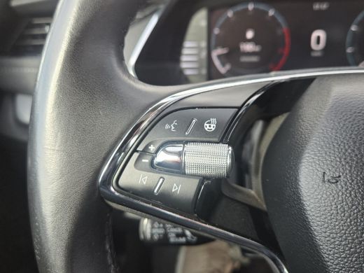 Skoda Octavia Combi 1.0 TSI Business Edition Plus NL-AUTO | PANODAK | TREKHAAK ActivLease financial lease