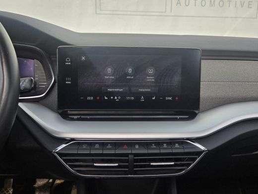 Skoda Octavia Combi 1.0 TSI Business Edition Plus NL-AUTO | PANODAK | TREKHAAK ActivLease financial lease