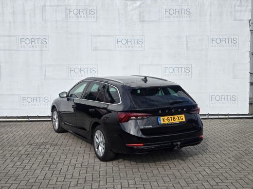 Skoda Octavia Combi 1.0 TSI Business Edition Plus NL-AUTO | PANODAK | TREKHAAK ActivLease financial lease