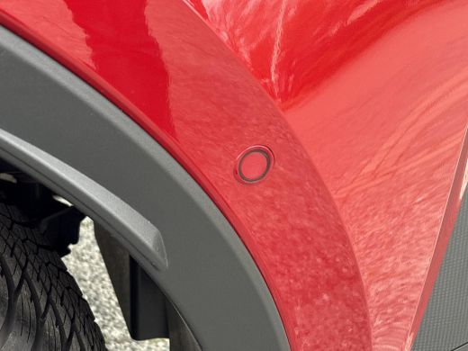 Toyota C-HR 1.8 Hybrid 140 First Edition **DODEHOEK DETECTIE/ 360 CAMERA/ ELEKTRONISCHE ACHTERKLEP** ActivLease financial lease