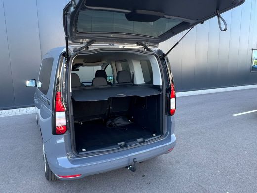 Volkswagen Caddy Kombi eHybrid | Trekhaak | Digitaal Dashboard | App Connect ActivLease financial lease