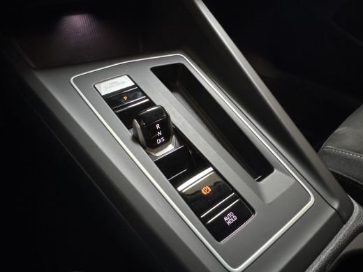 Volkswagen Golf 1.4 eHybrid 204PK DSG STYLE CAMERA/NAVI/STUURVERW. ActivLease financial lease