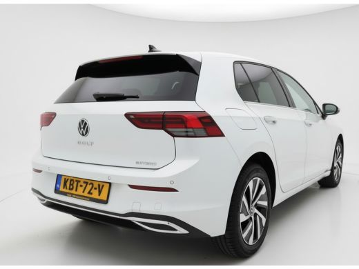 Volkswagen Golf 1.4 eHybrid 204PK DSG STYLE CAMERA/NAVI/STUURVERW. ActivLease financial lease