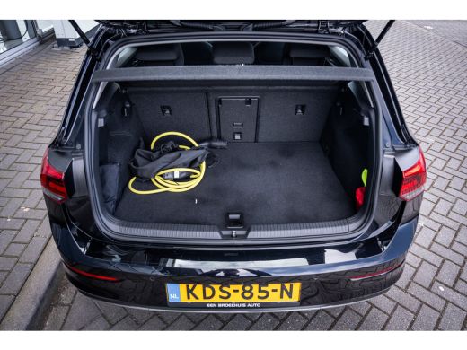 Volkswagen Golf 1.4 eHybrid Style | Achteruitrijcamera | Comfortstoel(en) | Cruise control adaptief met Stop&Go e... ActivLease financial lease