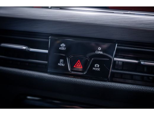 Volkswagen Golf 1.4 eHybrid Style | Achteruitrijcamera | Comfortstoel(en) | Cruise control adaptief met Stop&Go e... ActivLease financial lease