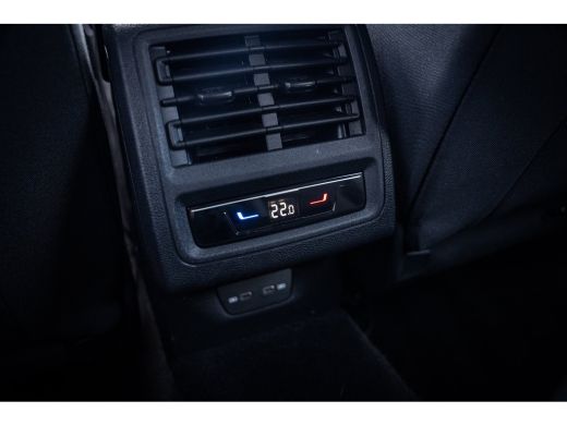 Volkswagen Golf 1.4 eHybrid Style | Achteruitrijcamera | Comfortstoel(en) | Cruise control adaptief met Stop&Go e... ActivLease financial lease