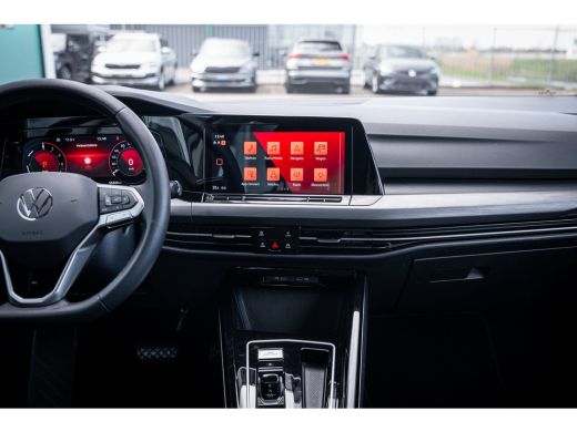 Volkswagen Golf 1.4 eHybrid Style | Achteruitrijcamera | Comfortstoel(en) | Cruise control adaptief met Stop&Go e... ActivLease financial lease