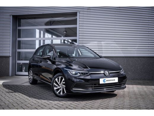 Volkswagen Golf 1.4 eHybrid Style | Achteruitrijcamera | Comfortstoel(en) | Cruise control adaptief met Stop&Go e... ActivLease financial lease