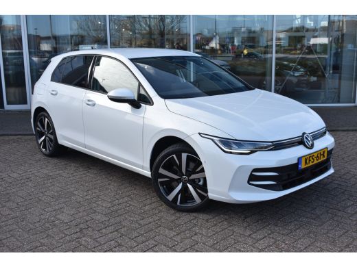 Volkswagen Golf 1.5 eHybrid 204PK DSG-6 Life Edition | TREKHAAK | STOEL + STUURVERW. | 18 INCH | NAVIGATIE | APP ... ActivLease financial lease