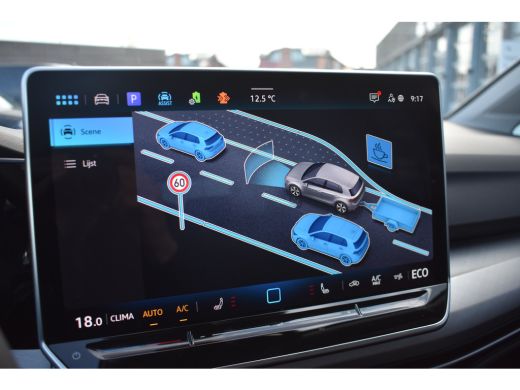 Volkswagen Golf 1.5 eHybrid 204PK DSG-6 Life Edition | TREKHAAK | STOEL + STUURVERW. | 18 INCH | NAVIGATIE | APP ... ActivLease financial lease