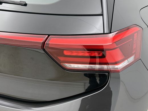 Volkswagen ID.3 Pro 62KWh Comfort / Navigatie / Pdc.V+A / Airco-ecc./ Xenon / Radio multimedia / Apk 08-2026 ActivLease financial lease