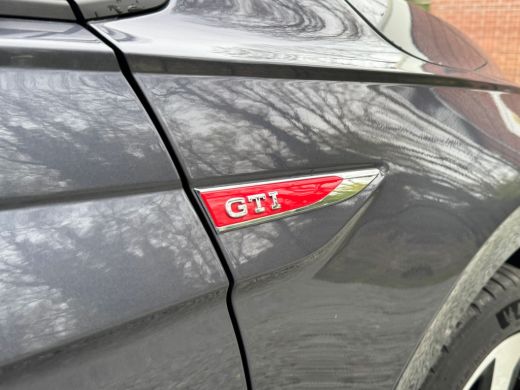 Volkswagen Polo GTI 2.0 TSI 210PK DSG GTI-SPORT LED/PDC/CARPLAY FABRIEKS GARANTIE ActivLease financial lease