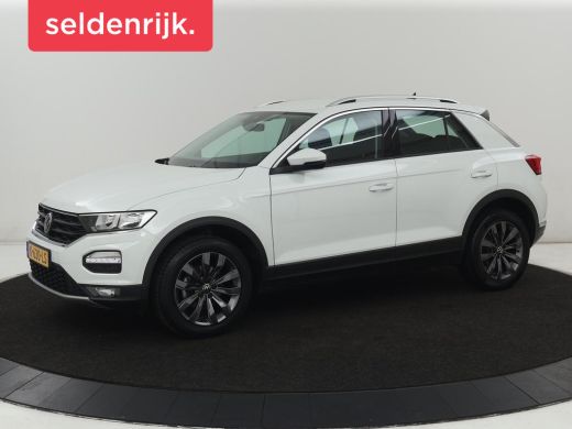 Volkswagen T-Roc 1.0 TSI Style Business | Trekhaak | Camera | Adaptive cruise | Carplay | Navigatie | Side Assist ...