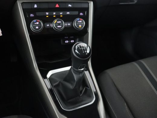 Volkswagen T-Roc 1.0 TSI Style Business | Trekhaak | Camera | Adaptive cruise | Carplay | Navigatie | Side Assist ... ActivLease financial lease