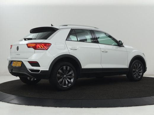 Volkswagen T-Roc 1.0 TSI Style Business | Trekhaak | Camera | Adaptive cruise | Carplay | Navigatie | Side Assist ... ActivLease financial lease