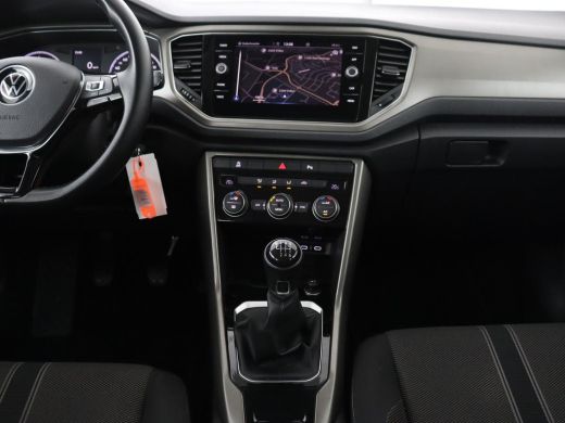 Volkswagen T-Roc 1.0 TSI Style Business | Trekhaak | Camera | Adaptive cruise | Carplay | Navigatie | Side Assist ... ActivLease financial lease