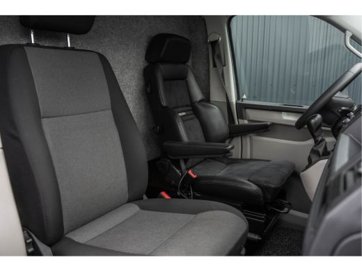Volkswagen Transporter 2.0 TDI L1H1 | 150 PK | Automaat | Carplay | Cruise | PDC | Trekhaak ActivLease financial lease
