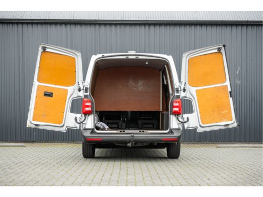 Volkswagen Transporter 2.0 TDI L1H1 | 150 PK | Automaat | Carplay | Cruise | PDC | Trekhaak ActivLease financial lease