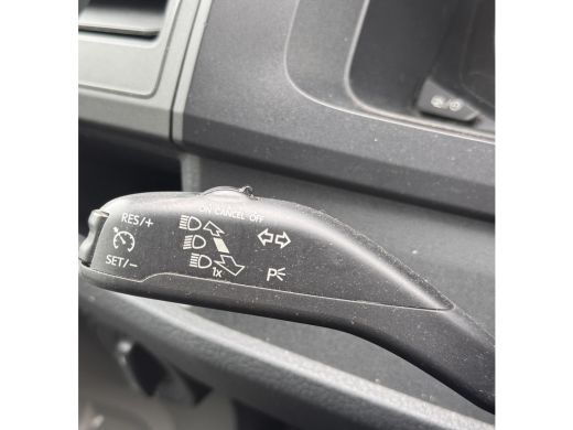 Volkswagen Transporter 2.0 TDI L1H1 Highline / EURO 6 / AIRCO /NAVI / ActivLease financial lease