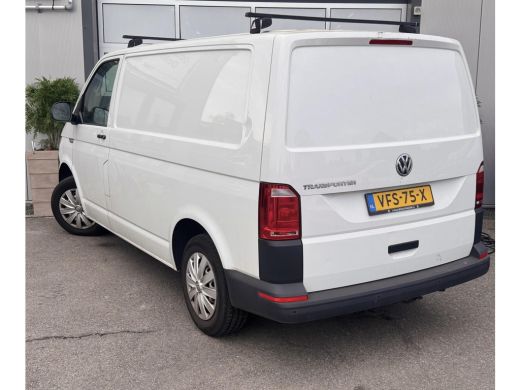 Volkswagen Transporter 2.0 TDI L1H1 Highline / EURO 6 / AIRCO /NAVI / ActivLease financial lease