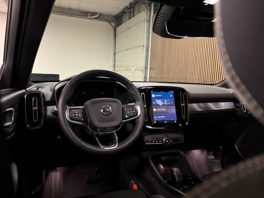 Volvo  EX40 Single Motor Extended Range Ultra Black Ed. 82 kWh | 100% SoH | Trekhaak | Schuifdak | 360&deg; Camer... ActivLease financial lease