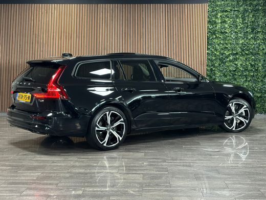 Volvo  V60 T6 AWD Recharge Ultra Dark | Trekhaak | 360&deg; Camera | Schuifdak | Head-Up Display | Harman Kardon... ActivLease financial lease