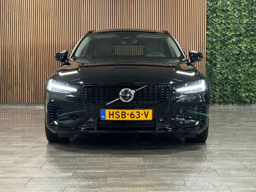 Volvo  V60 T6 AWD Recharge Ultra Dark | Trekhaak | 360&deg; Camera | Schuifdak | Head-Up Display | Harman Kardon... ActivLease financial lease