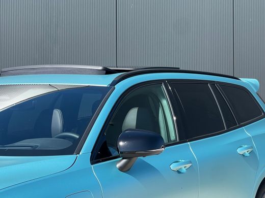 Volvo  V60 T8 R Recharge AWD Ultra Dark | Flash Green | Polestar Optimalisatie | Heico | Panoramadak | 20 in... ActivLease financial lease