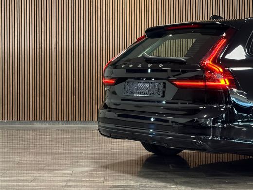 Volvo  V90 T6 AWD Recharge R-Design | Schuifdak | Trekhaak | Harman Kardon | Adaptieve Cruise Control | Stan... ActivLease financial lease