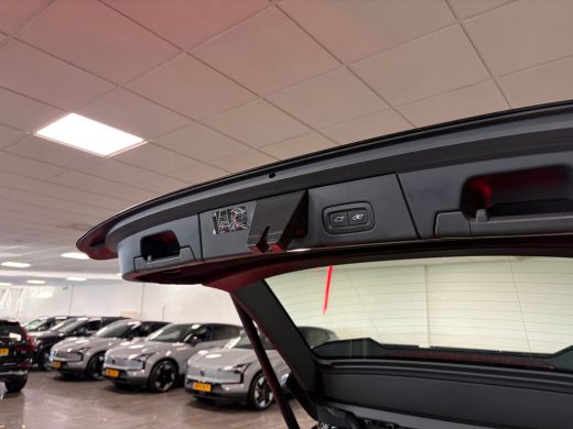 Volvo  V90 T6 AWD Recharge R-Design | Schuifdak | Trekhaak | Harman Kardon | Adaptieve Cruise Control | Stan... ActivLease financial lease