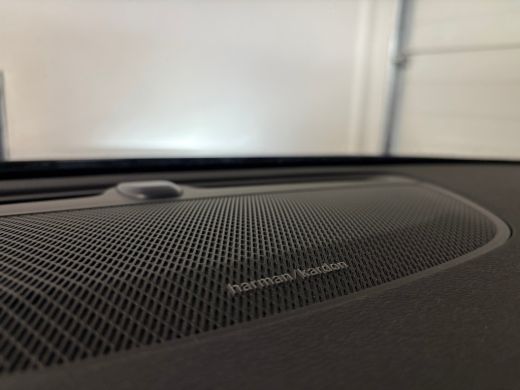 Volvo  V90 T6 AWD Recharge R-Design | Schuifdak | Trekhaak | Harman Kardon | Adaptieve Cruise Control | Stan... ActivLease financial lease