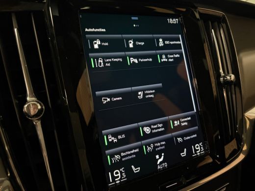 Volvo  V90 T6 AWD Recharge R-Design | Schuifdak | Trekhaak | Harman Kardon | Adaptieve Cruise Control | Stan... ActivLease financial lease