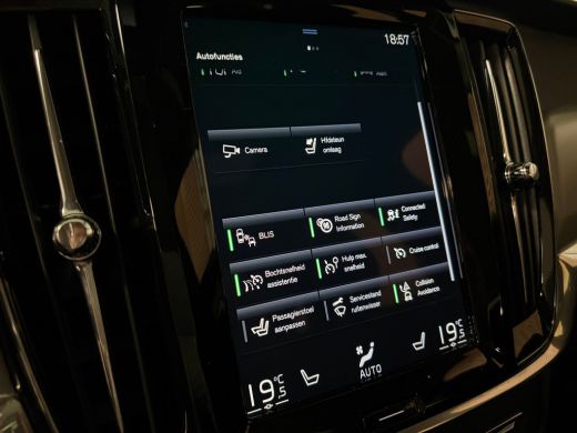 Volvo  V90 T6 AWD Recharge R-Design | Schuifdak | Trekhaak | Harman Kardon | Adaptieve Cruise Control | Stan... ActivLease financial lease
