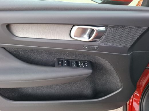 Volvo  XC40 1.5 T5 Recharge Inscription | 360* Camera | Leder | Memory stoelen | ActivLease financial lease