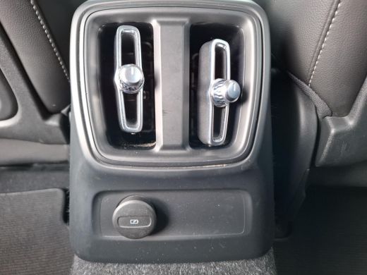 Volvo  XC40 1.5 T5 Recharge Inscription | 360* Camera | Leder | Memory stoelen | ActivLease financial lease