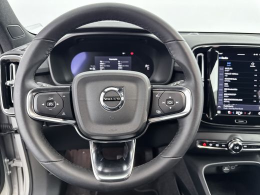 Volvo  XC40 Single Motor Extened Range Core 82 kWh | 19" Allseason | Black Pack | Parkeercamera | Carplay | P... ActivLease financial lease