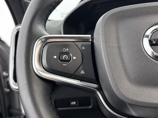 Volvo  XC40 Single Motor Extened Range Core 82 kWh | 19" Allseason | Black Pack | Parkeercamera | Carplay | P... ActivLease financial lease